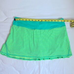 Lululemon Athletica Teal and Lime Mini Skirt